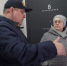 ВрИП Главы округа Игорь Ковальчук проинспектировал ход восстановления дома, повреждённого в результате удара ВСУ - Администрация города Свердловска и Свердловского района